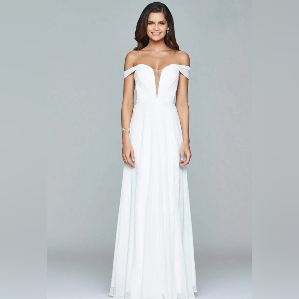 NWT Faviana White Corset Back Off Shoulder Dress Size 16